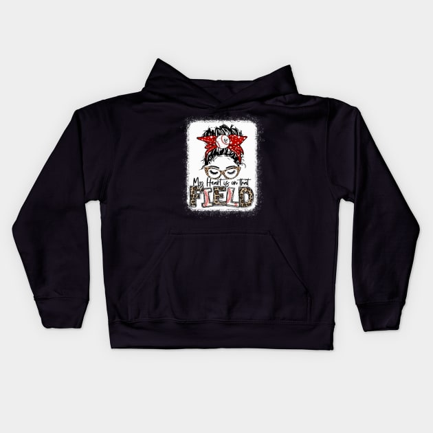 My heart is on that Field Baseball Tee Leopard Baseball Mom Kids Hoodie by Wonder man 